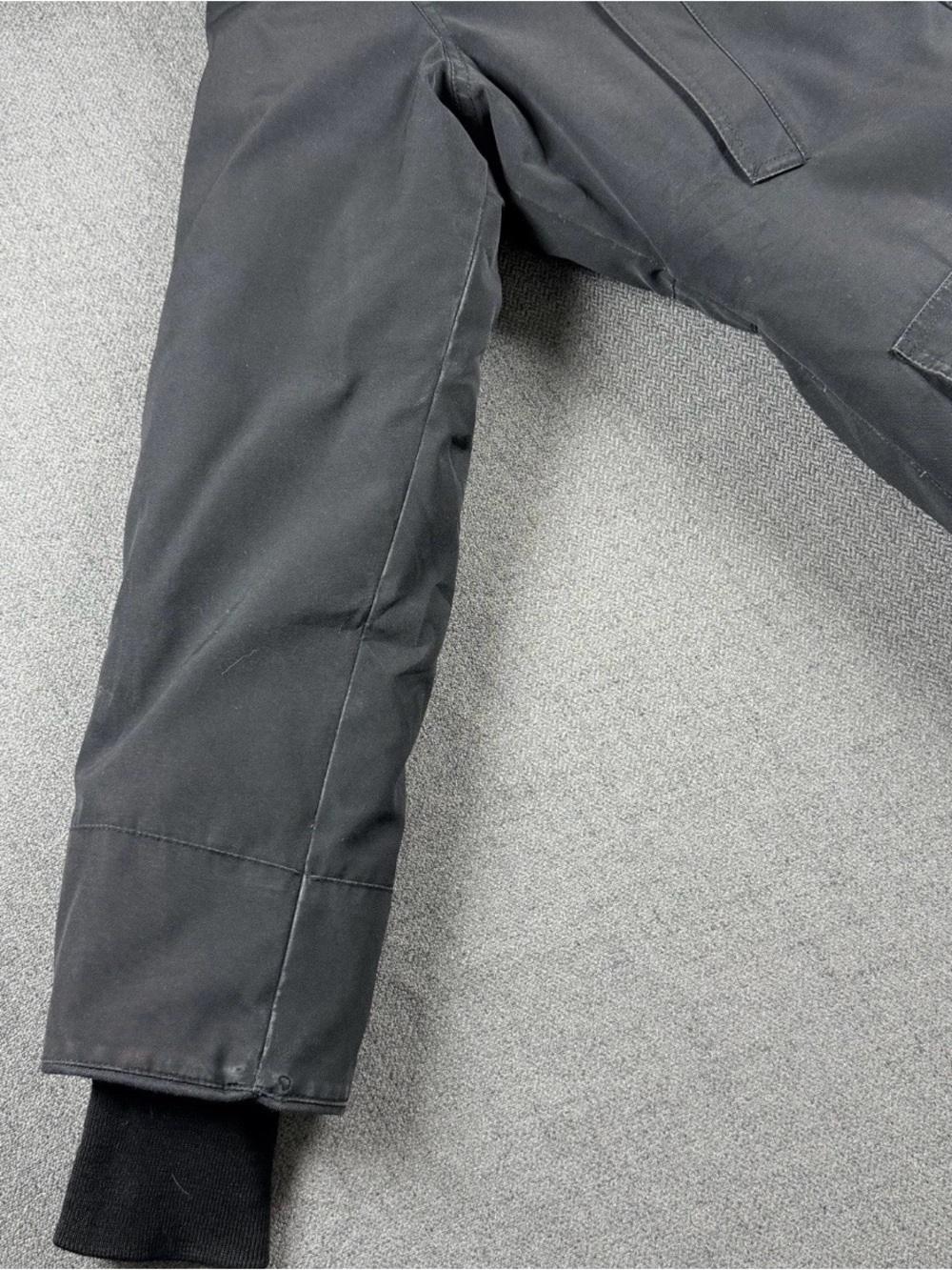 Canada Goose Black Trillium Parka with Fur-Trim Hood and Patch - Picture 11 of 16